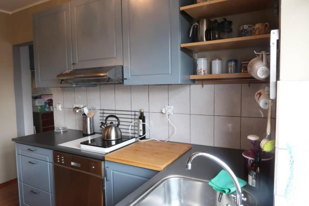 Ferienwohnung Warm And Welcoming Flat Downtown Akureyri Exterior foto